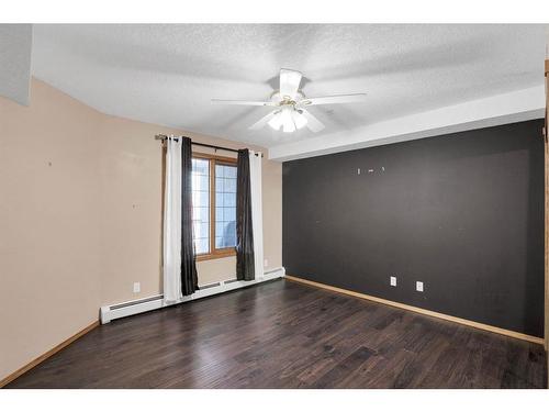 210-8535 Bonaventure Drive Se, Calgary, AB - Indoor Photo Showing Other Room