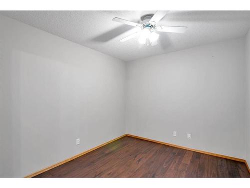 210-8535 Bonaventure Drive Se, Calgary, AB - Indoor Photo Showing Other Room