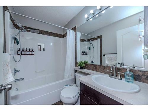 56 Sage Bank Link Nw, Calgary, AB - Indoor Photo Showing Bathroom