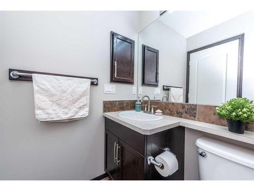 56 Sage Bank Link Nw, Calgary, AB - Indoor Photo Showing Bathroom