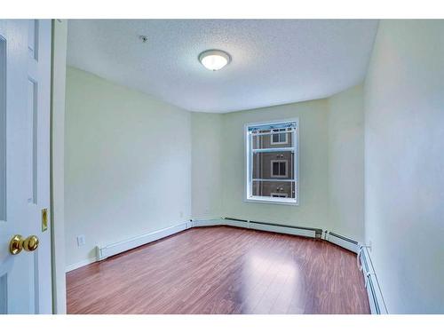 310-290 Shawville Way Se, Calgary, AB - Indoor Photo Showing Other Room