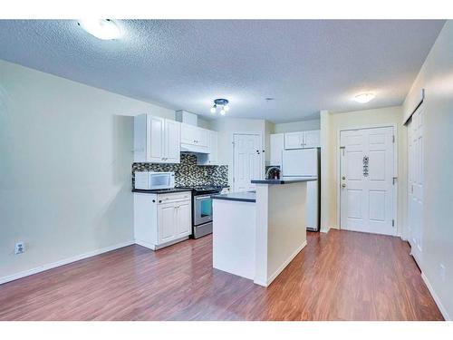 310-290 Shawville Way Se, Calgary, AB - Indoor Photo Showing Kitchen