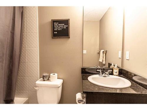 3205-403 Mackenzie Way Sw, Airdrie, AB - Indoor Photo Showing Bathroom