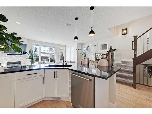 2630 35 Street Sw, Calgary, AB - Indoor Photo Showing Kitchen With Double Sink With Upgraded Kitchen