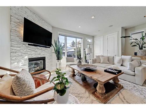 2630 35 Street Sw, Calgary, AB - Indoor Photo Showing Living Room With Fireplace