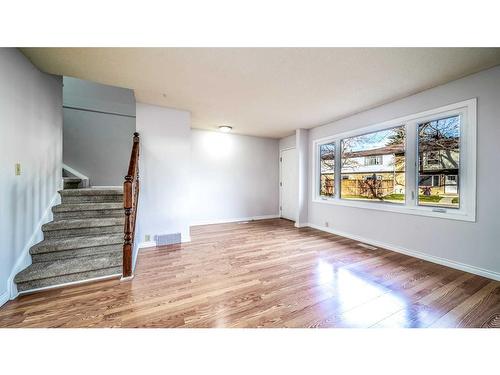 100-630 Sabrina Road Sw, Calgary, AB - Indoor