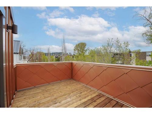 1-923 1 Avenue Nw, Calgary, AB - Outdoor With Balcony