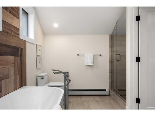 1-923 1 Avenue Nw, Calgary, AB - Indoor Photo Showing Bathroom