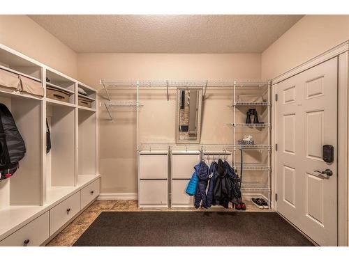 14 Aspen Acres Link Sw, Calgary, AB - Indoor With Storage