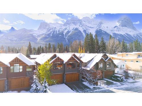 711 3Rd Street, Canmore, AB - Outdoor