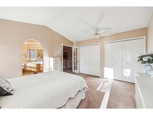 31 Scenic Park Crescent Nw, Calgary, AB - Indoor Photo Showing Bedroom