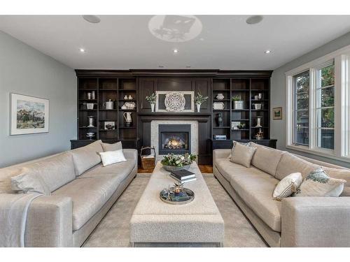 2824 12 Avenue Nw, Calgary, AB - Indoor Photo Showing Living Room With Fireplace