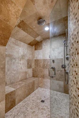 2824 12 Avenue Nw, Calgary, AB - Indoor Photo Showing Bathroom