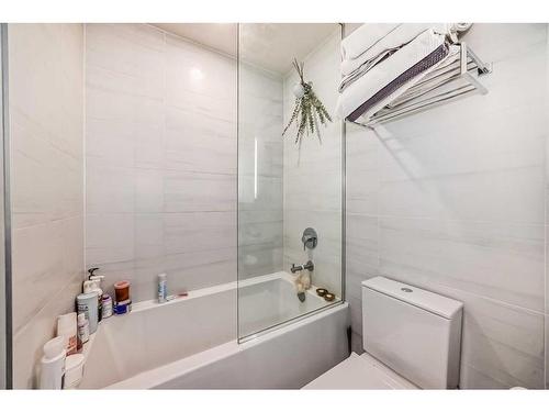 601-930 16 Avenue Sw, Calgary, AB - Indoor Photo Showing Bathroom