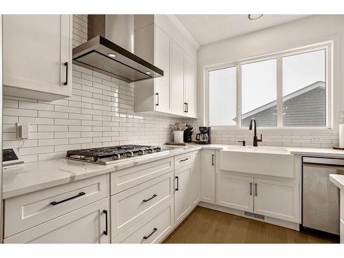 120 Seton Villas Se, Calgary, AB - Indoor Photo Showing Kitchen With Upgraded Kitchen