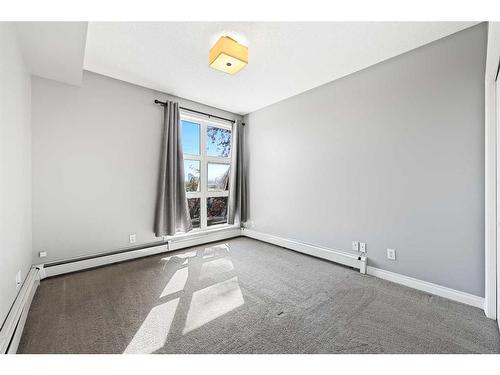 104-532 5 Avenue Ne, Calgary, AB - Indoor Photo Showing Other Room