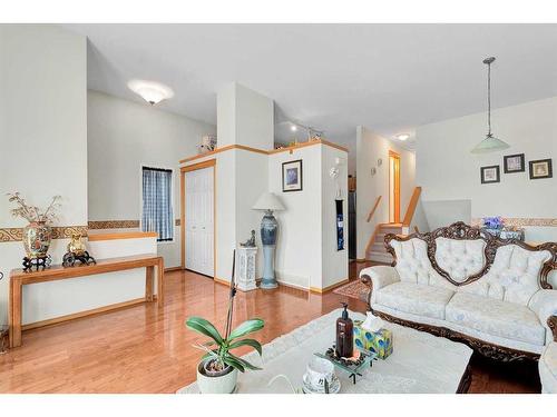 126 Saddlemead Road Ne, Calgary, AB - Indoor Photo Showing Living Room