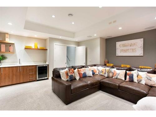 2614 21 Street Sw, Calgary, AB - Indoor Photo Showing Living Room