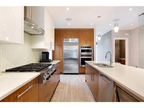 2614 21 Street Sw, Calgary, AB - Indoor Photo Showing Kitchen With Double Sink With Upgraded Kitchen