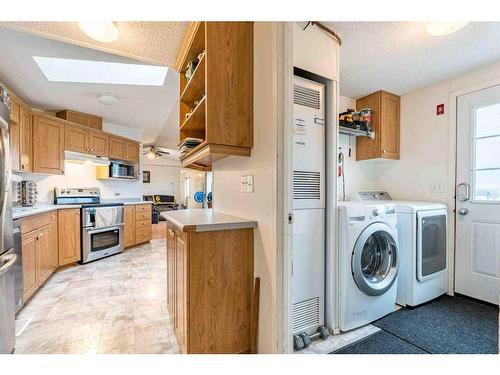 442052 Range Road 34, Rural Ponoka County, AB - Indoor Photo Showing Laundry Room