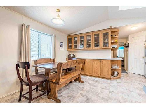 442052 Range Road 34, Rural Ponoka County, AB - Indoor Photo Showing Dining Room