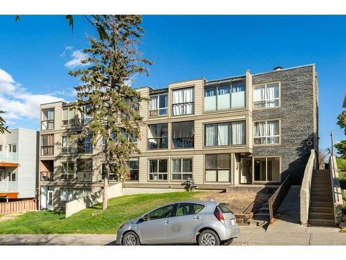 207-2130 17 Street Sw, Calgary, AB - Outdoor With Balcony