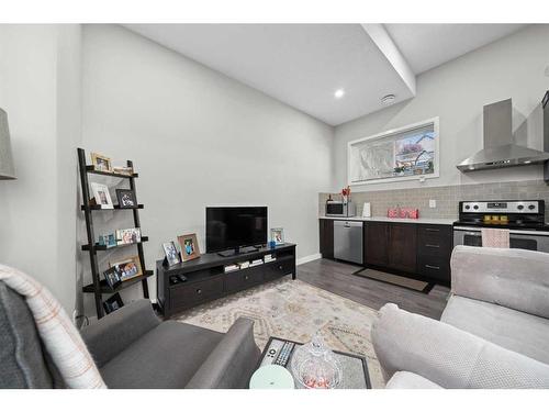 621 Masters Road Se, Calgary, AB - Indoor Photo Showing Living Room