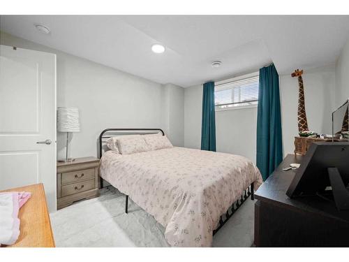 621 Masters Road Se, Calgary, AB - Indoor Photo Showing Bedroom