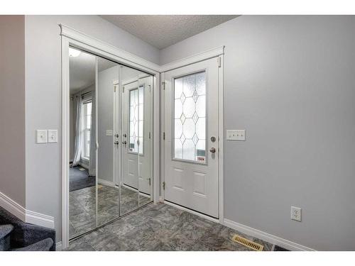 5 Prestwick Mount Se, Calgary, AB - Indoor Photo Showing Other Room