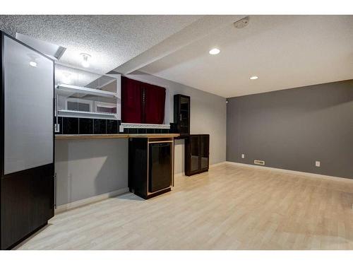 5 Prestwick Mount Se, Calgary, AB - Indoor Photo Showing Other Room