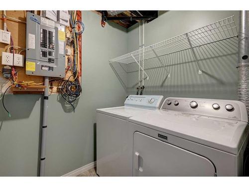 5 Prestwick Mount Se, Calgary, AB - Indoor Photo Showing Laundry Room