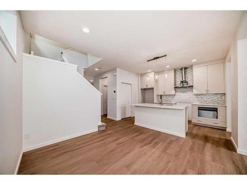 359 Sora Boulevard Se, Calgary, AB - Indoor Photo Showing Kitchen