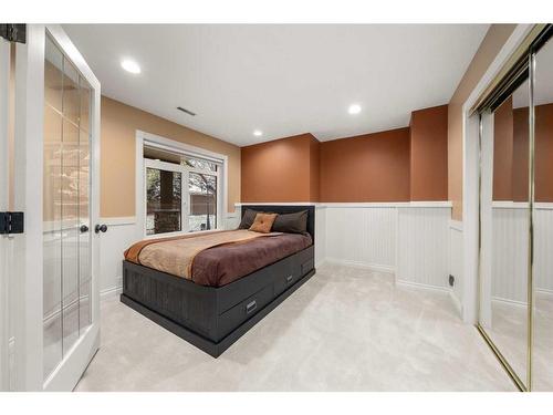 43 Woodford Court Sw, Calgary, AB - Indoor Photo Showing Bedroom