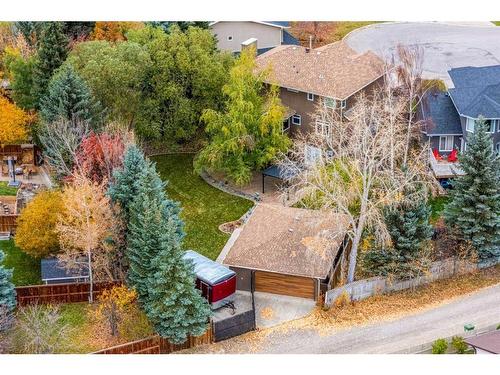 43 Woodford Court Sw, Calgary, AB - Outdoor