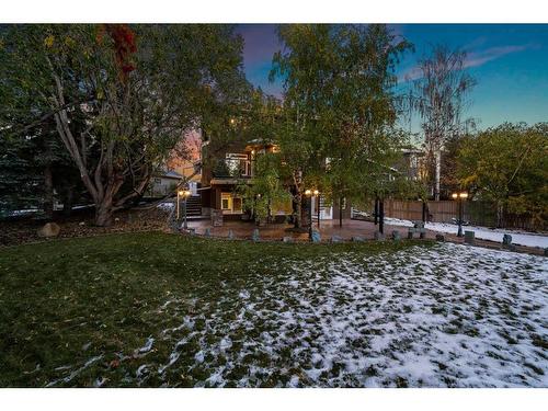 43 Woodford Court Sw, Calgary, AB - Outdoor