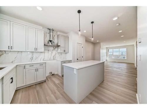 371 Sora Boulevard Se, Calgary, AB - Indoor Photo Showing Kitchen