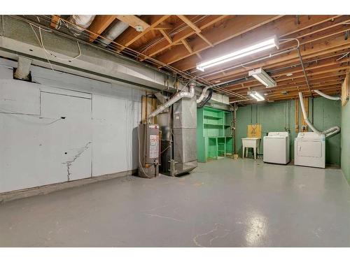 3903 Charleswood Drive Nw, Calgary, AB - Indoor Photo Showing Basement