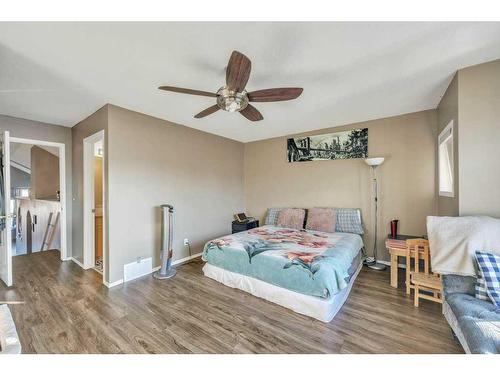 283 Coville Close Ne, Calgary, AB - Indoor Photo Showing Bedroom