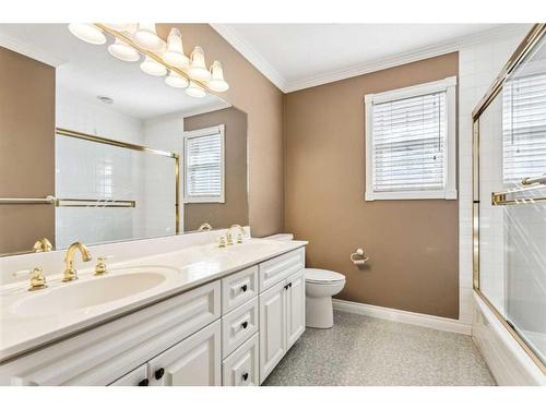 739 Hawkside Mews Nw, Calgary, AB - Indoor Photo Showing Bathroom