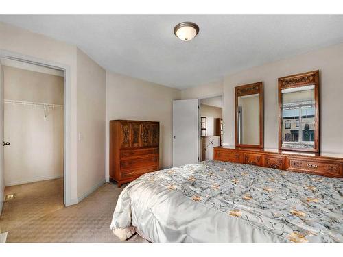 147 Prestwick Court Se, Calgary, AB - Indoor Photo Showing Bedroom