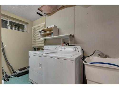 147 Prestwick Court Se, Calgary, AB - Indoor Photo Showing Laundry Room