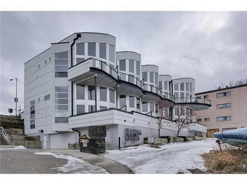 114-1800 26 Avenue Sw, Calgary, AB - Outdoor With Balcony