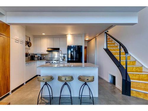 114-1800 26 Avenue Sw, Calgary, AB - Indoor Photo Showing Kitchen