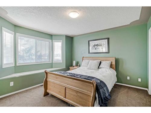 703-2001 Luxstone Boulevard Sw, Airdrie, AB - Indoor Photo Showing Bedroom