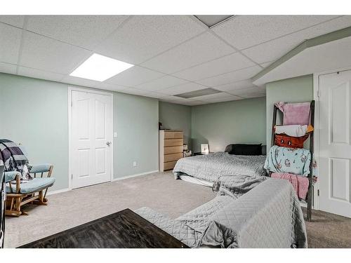 703-2001 Luxstone Boulevard Sw, Airdrie, AB - Indoor Photo Showing Bedroom