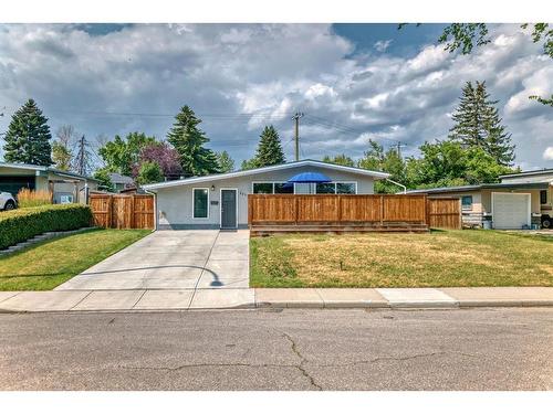 5519 Buckthorn Road Nw, Calgary, AB - Outdoor