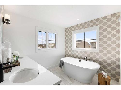 12 Belvedere Terrace Se, Calgary, AB - Indoor Photo Showing Bathroom