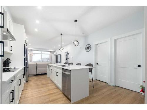 501-30 Sage Hill Walk Nw, Calgary, AB - Indoor Photo Showing Kitchen With Upgraded Kitchen