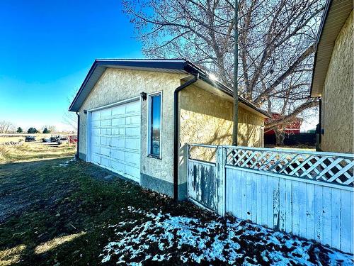 1921 21 Street, Nanton, AB - Outdoor