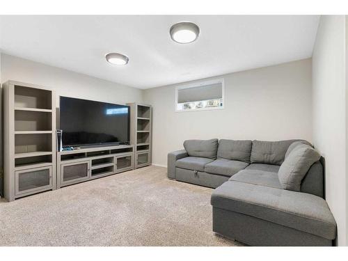 36 Tuscany Hills Close Nw, Calgary, AB - Indoor Photo Showing Living Room